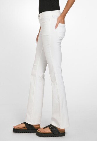 St. Emile Boot cut Jeans in White