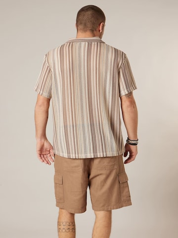 Coupe regular Chemise 'Luther' Deeluxe en marron