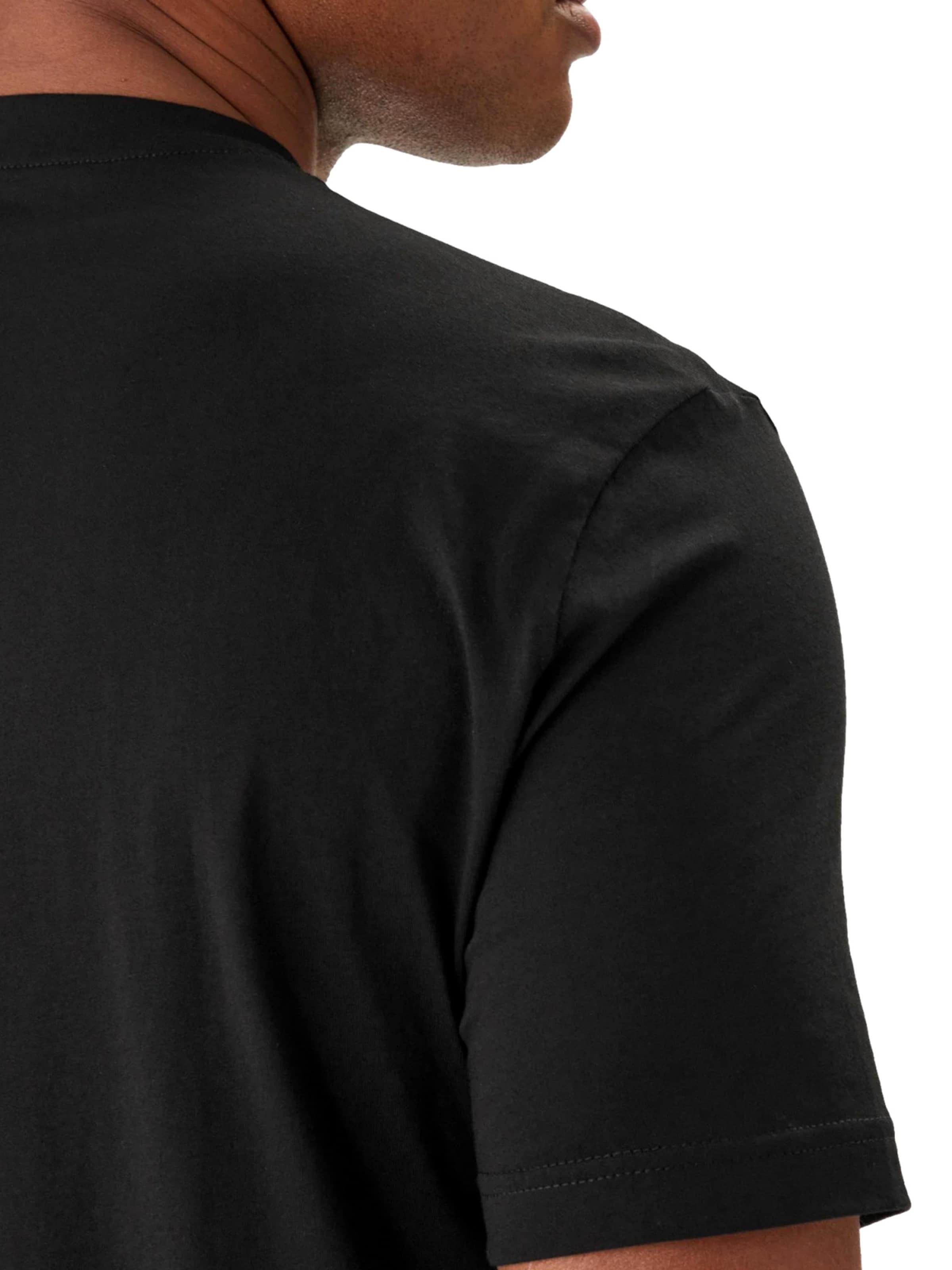 EA7 Emporio Armani Bluser & t-shirts i sort