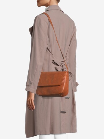 ABOUT YOU Crossbody bag 'Charlotta' in Brown: front