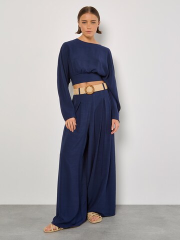 Chemisier Apricot en bleu : devant