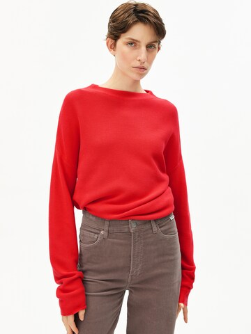Pull-over ARMEDANGELS en rouge : devant