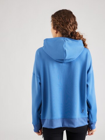 On Sportpullover in Blau