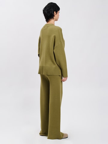 Pulover de la Influencer pe verde