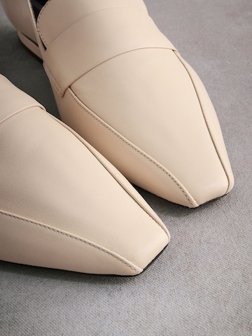 Chaussure basse 'Jess' Next en blanc