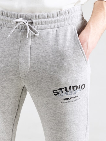 JACK & JONES Tapered Trousers 'JPSTGORDON YUKI' in Grey