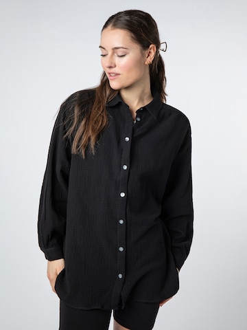 Sublevel Blouse in Zwart: voorkant
