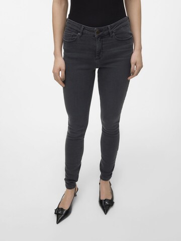 VERO MODA Skinny Jeans 'TANYA' in Grey