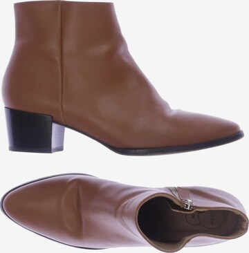 NINE TO FIVE Dress Boots in 40 in Brown: front