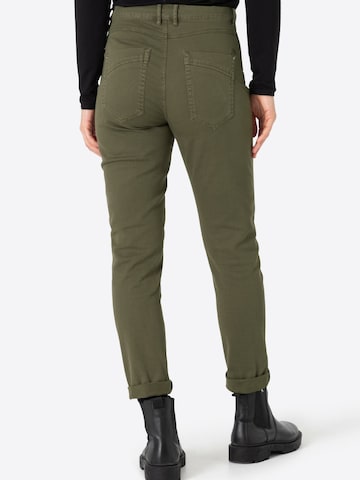 TIMEZONE Regular Pants 'Raven' in Green