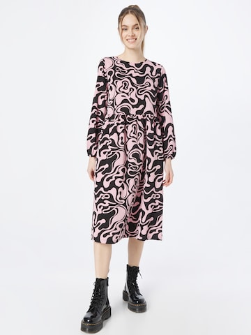 Monki Dress in Pink: front