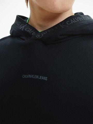 Calvin Klein Jeans Sweatshirt in Schwarz