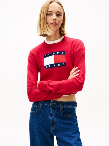 Pulover de la Tommy Jeans pe roșu: față