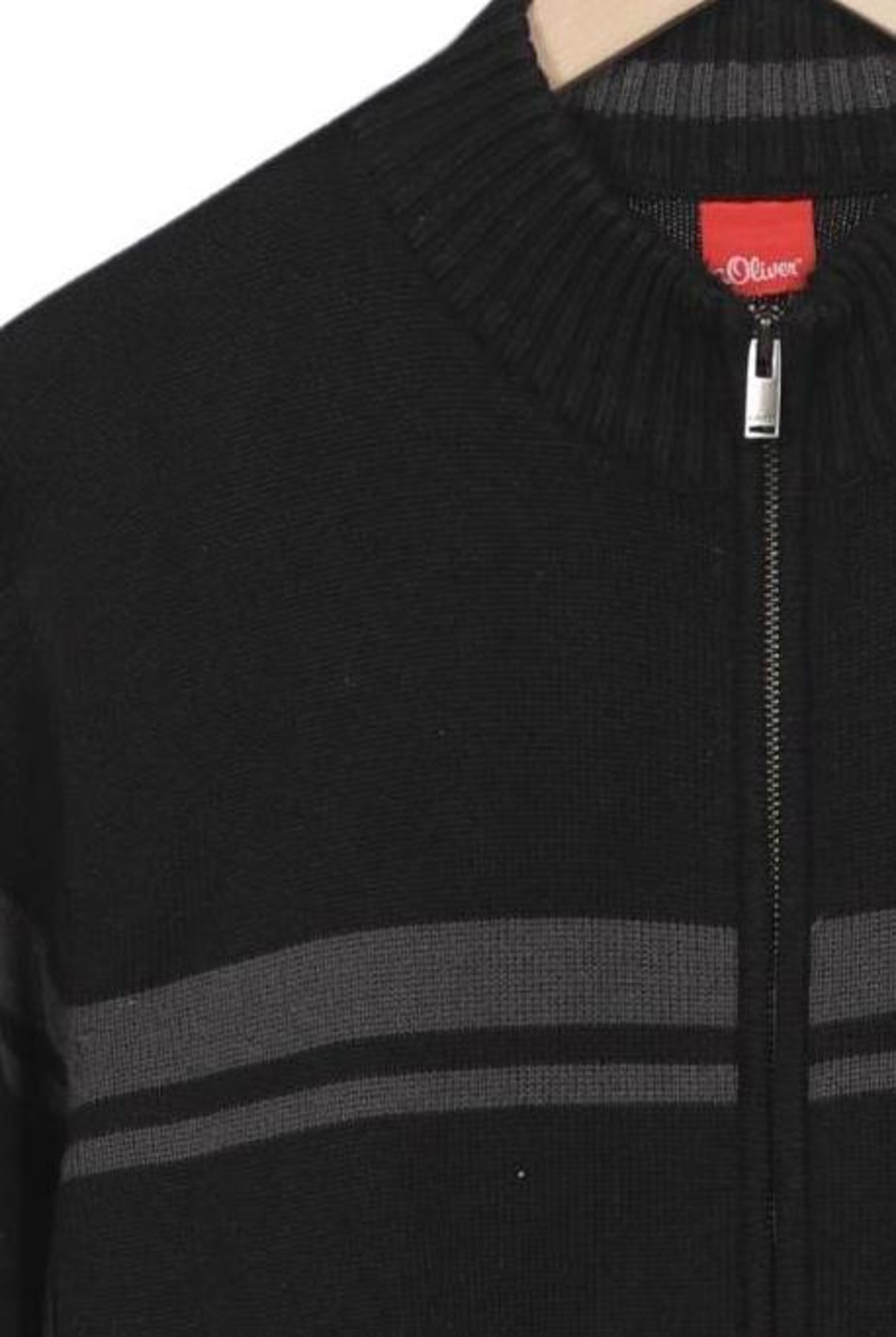 s.Oliver Sweater & Cardigan in L in Black