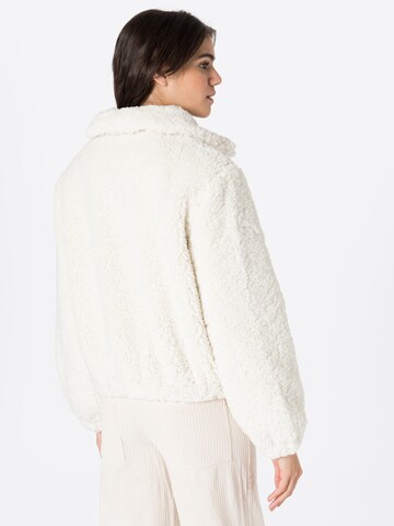 Veste d’hiver 'Francis' APPARIS en blanc