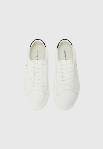 Sneaker bassa di Calvin Klein in bianco