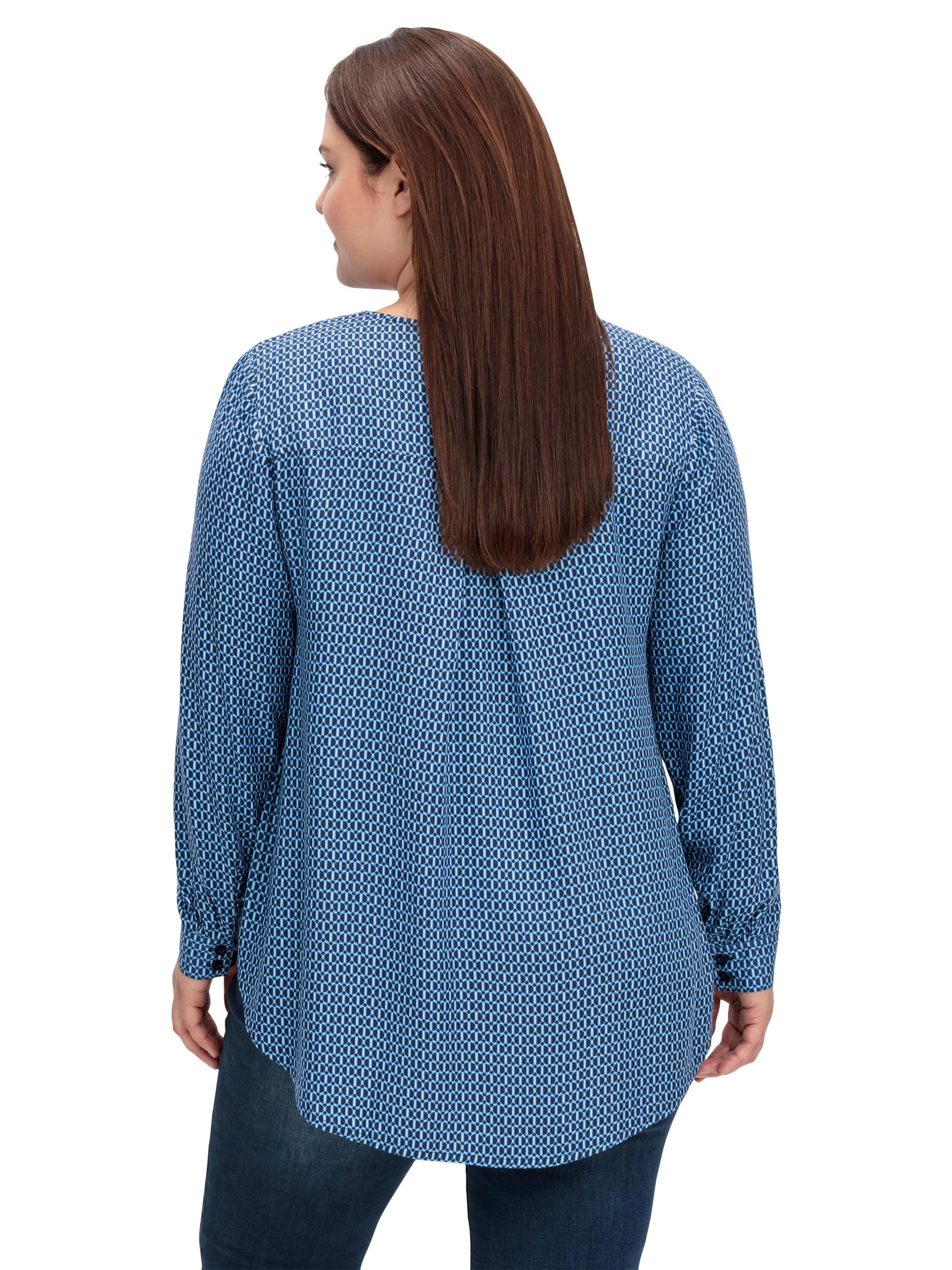 Bluză de la SHEEGO pe albastru