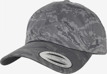 Casquette Flexfit en gris : devant