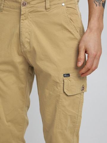 BLEND - Tapered Pantalón cargo 'BHNan' en rojo