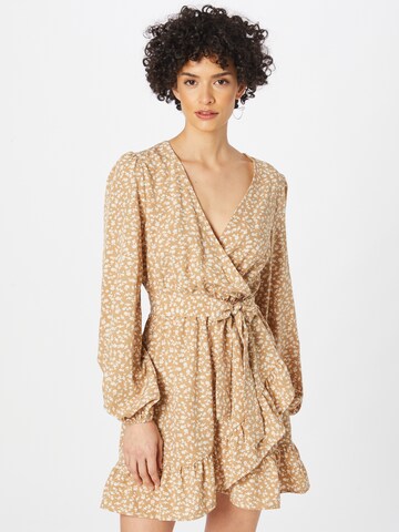 Robe 'CARYS WHITTAKER' In The Style en marron : devant