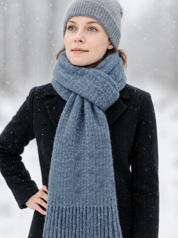 COLLEZIONE ALESSANDRO Scarf 'Wolltraum' in Blue: front