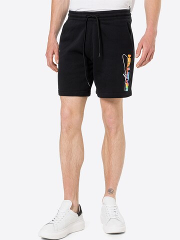 HOLLISTER Regular Shorts in Schwarz: predná strana