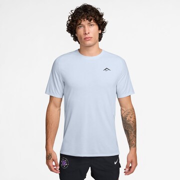 NIKE Funktionsshirt 'Solar Chase' in Grau: Vorderseite