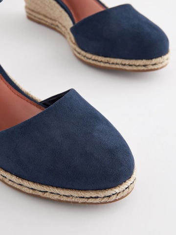 Next Sandalen met riem in Blauw