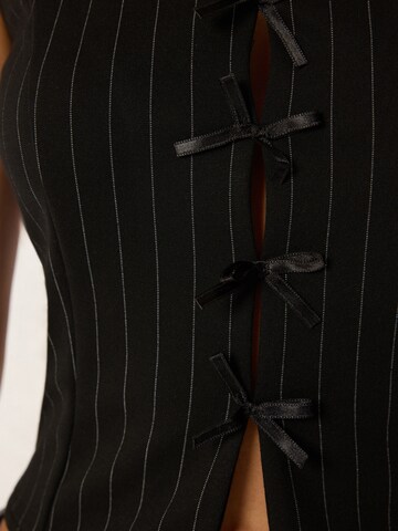 Trendyol Top – černá