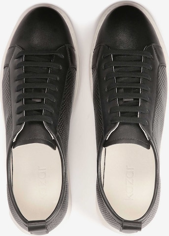 Sneaker bassa di Kazar in nero