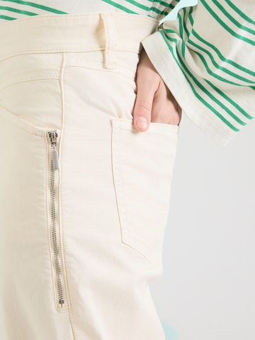 MAC - Barrel Pantalón 'Bora' en blanco