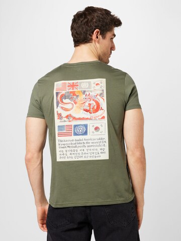 ALPHA INDUSTRIES T-shirt i grön