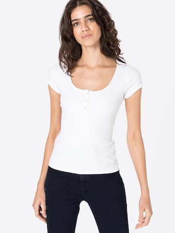 GUESS Koszulka 'Karlee' w kolorze biały: przód