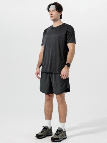 YOUTHUP Funktionsshirt 'Feuchtleit'‌‌‌‌‌‌ in Schwarz