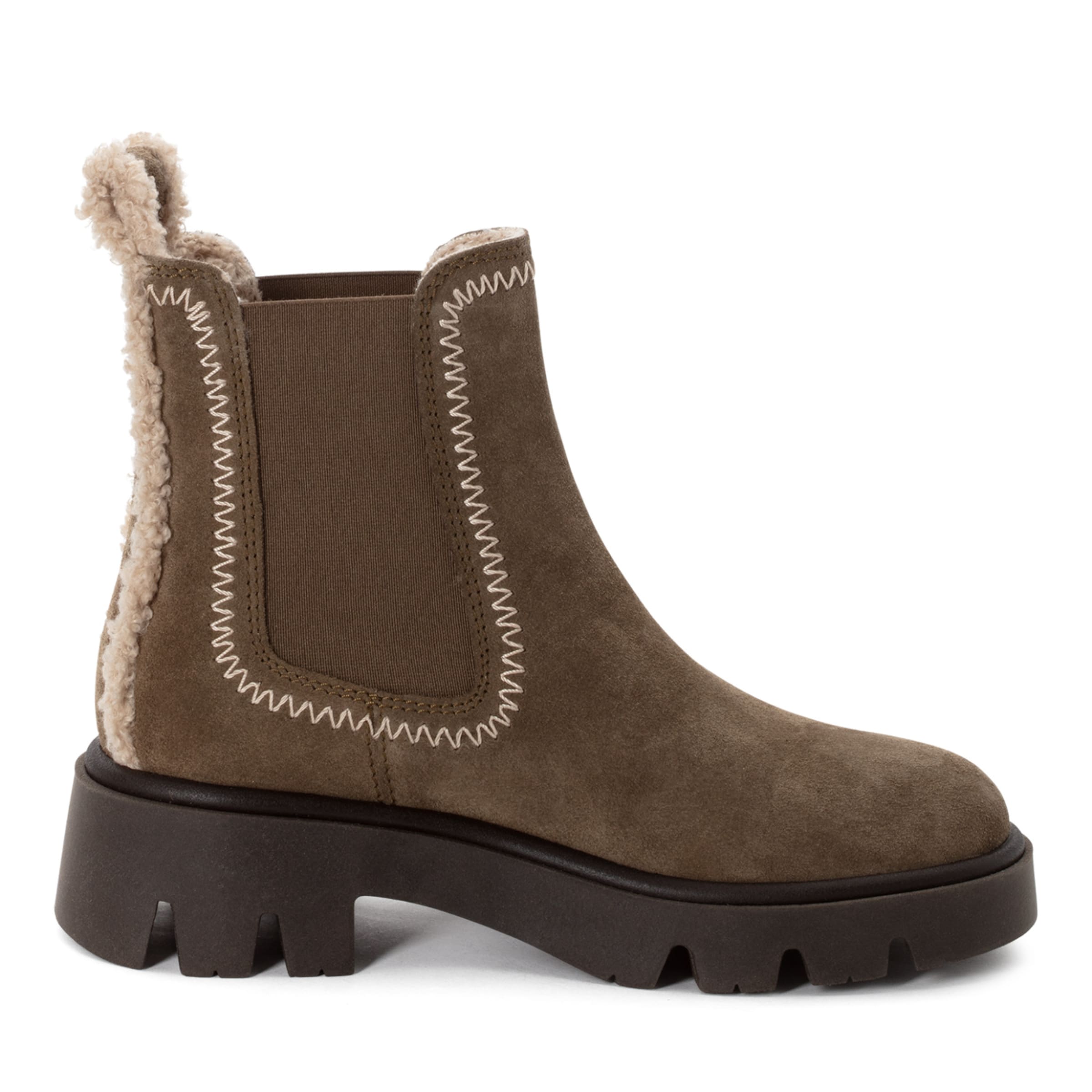Tamaris Chelsea boots in Brown