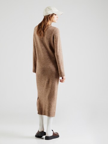 Abito in maglia di PIECES in marrone