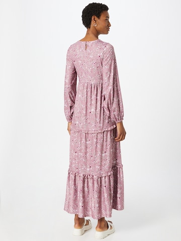 In The Style Платье в Ярко-розовый