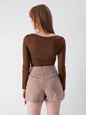 T-shirt MND en marron