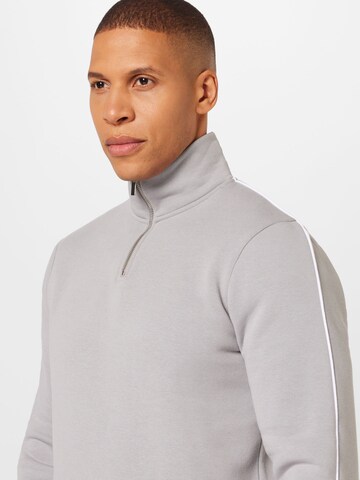 BURTON MENSWEAR LONDON Sweatshirt in Grijs