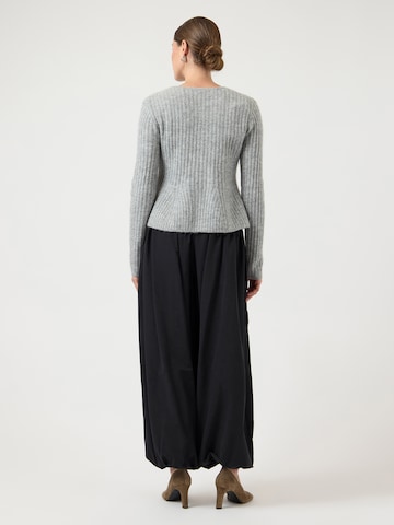 YAS Kampsun 'YASDOLLY', värv hall