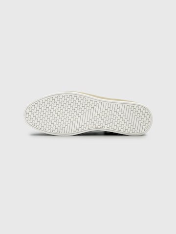 Dutch'D Slip-ons 'Refine (Size runs small, order one size up)' in Beige