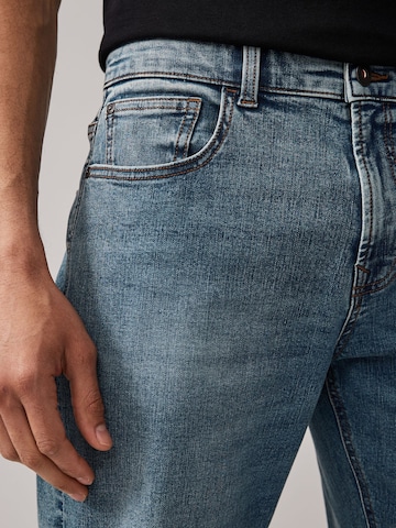 Regular Jean Next en bleu