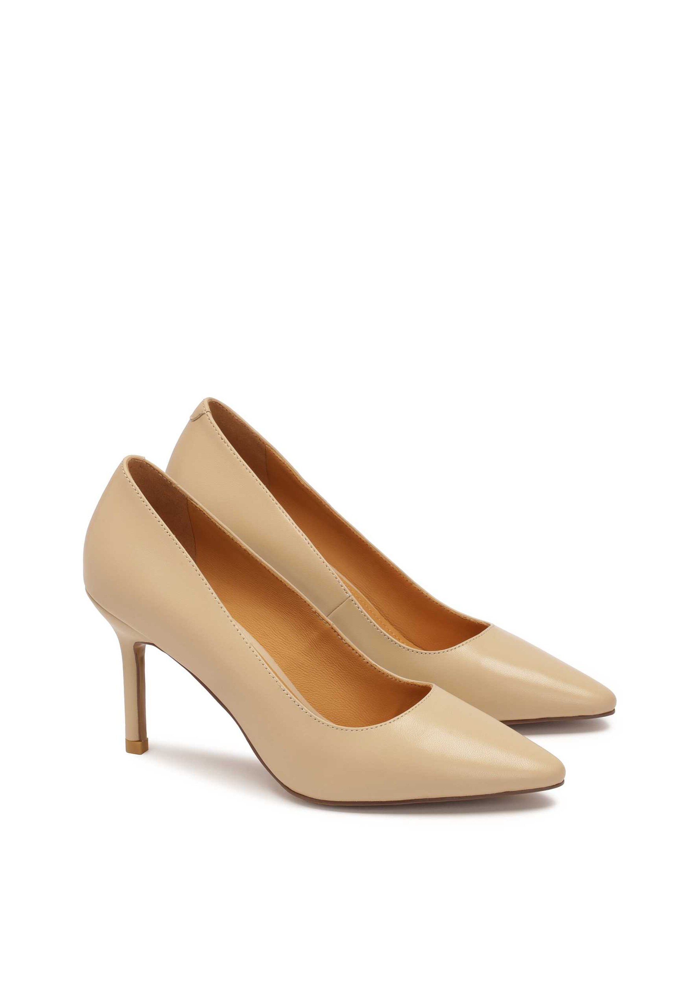Kazar Pumps in Beige