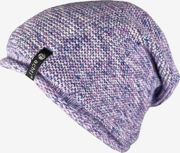 Kumixi Beanie in Purple: front