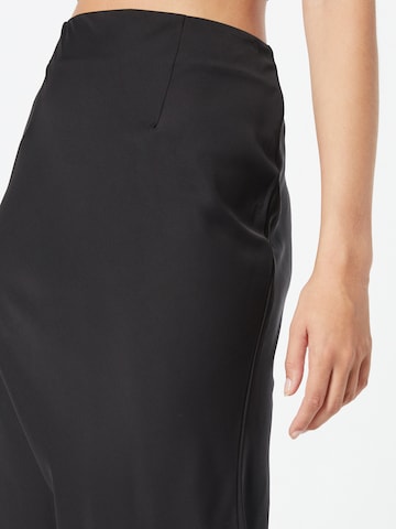 GLAMOROUS - Falda en negro