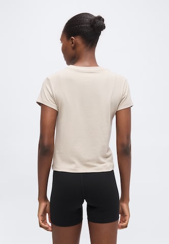 Nike Sportswear Shirts 'CHLL' i beige