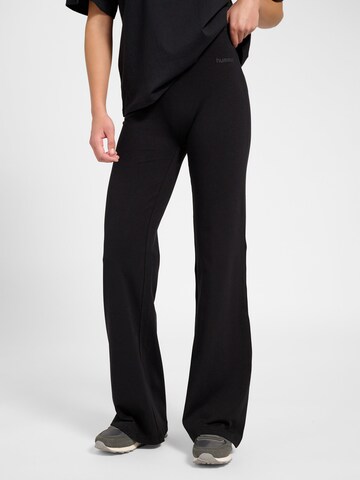Hummel Regular Broek in Zwart: voorkant