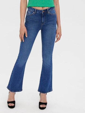 VERO MODA Flared Jeans 'SIGA' in Blauw: voorkant