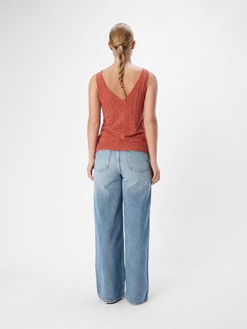 Top brodat 'OBJDIMKA' de la OBJECT pe roșu