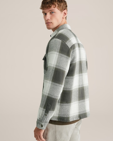 WE Fashion Comfort Fit Hemdjacke in Grün